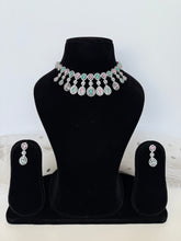 Load image into Gallery viewer, Sage and Green Kundan Set