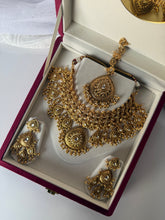 Load image into Gallery viewer, Jasnoor Antique Bridal Set