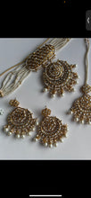 Load image into Gallery viewer, Kundan Locket Set (2 colours)