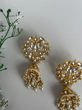 Load image into Gallery viewer, Reema Kundan Jhumke