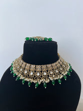 Load image into Gallery viewer, Rubal Kundan Set (4 colours)