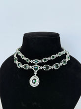 Load image into Gallery viewer, Sage and Green Kundan Set