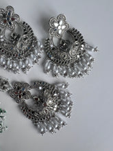 Load image into Gallery viewer, Silver Sheesha Set
