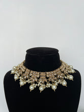 Load image into Gallery viewer, Inam Gold Set
