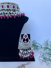 Load image into Gallery viewer, Silver and Ruby Choker
