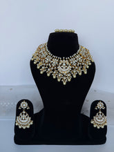 Load image into Gallery viewer, Kundan Bridal Set
