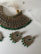 Load image into Gallery viewer, Green Bridal Set
