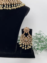 Load image into Gallery viewer, Mini pearl necklace set
