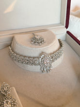 Load image into Gallery viewer, Diamond Choker Set
