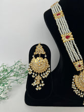 Load image into Gallery viewer, Syeda Kundan Haar
