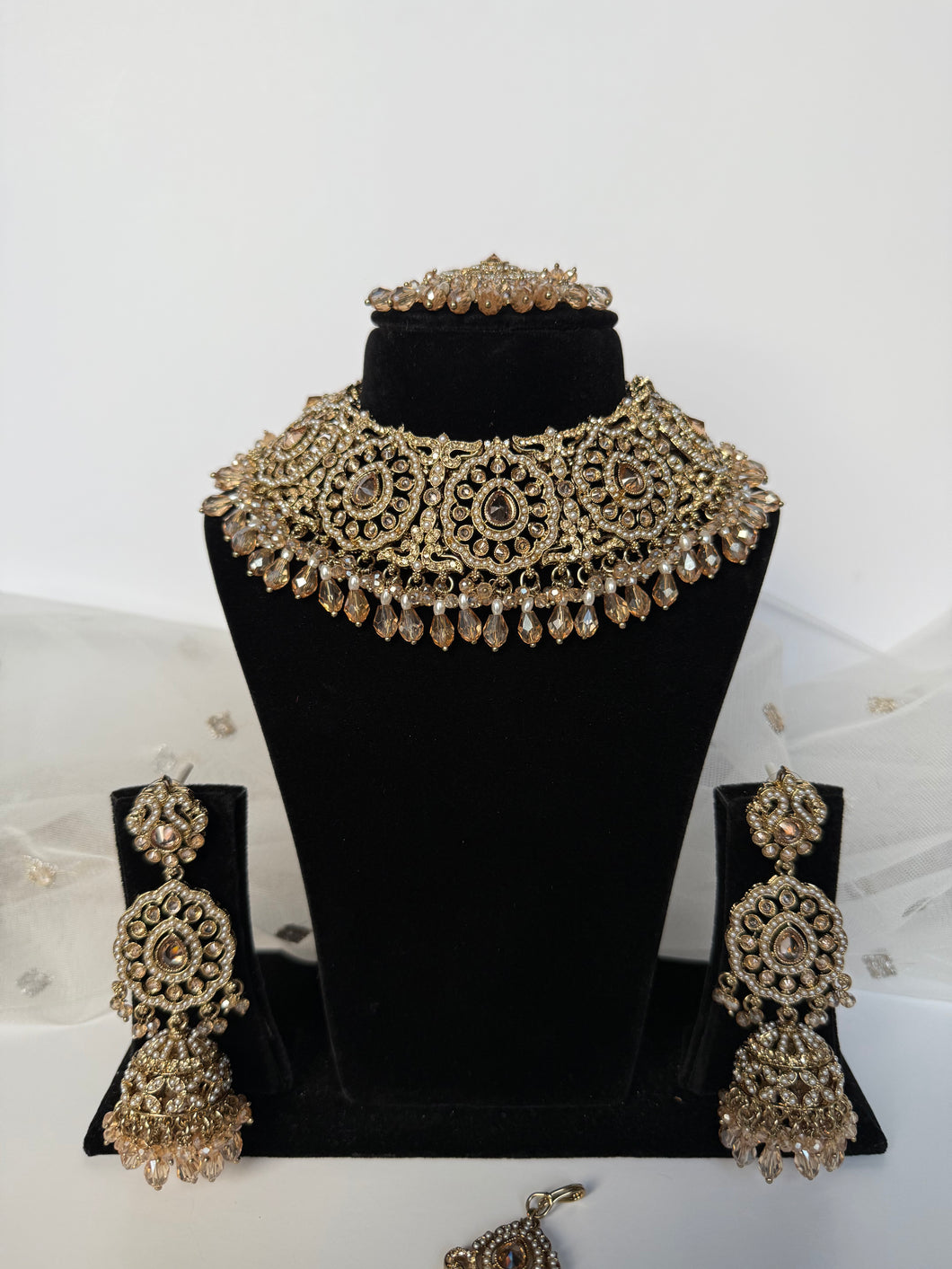Kajal Gold Set