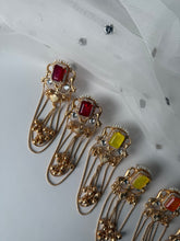 Load image into Gallery viewer, Mina Kundan Earrings
