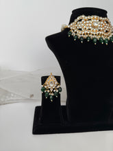 Load image into Gallery viewer, Gurnaaz Green Pachi Set
