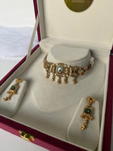 Load image into Gallery viewer, Heritage Choker Set (3)
