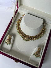 Load image into Gallery viewer, Veena Sage Antique Kundan Set
