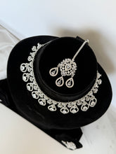 Load image into Gallery viewer, Dangling Diamonds
