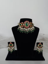 Load image into Gallery viewer, Anika Kundan Set
