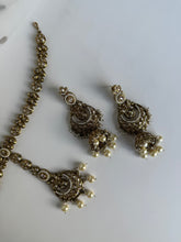 Load image into Gallery viewer, Sheeshphool Set
