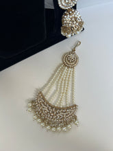 Load image into Gallery viewer, Kundan Stone Set
