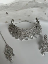 Load image into Gallery viewer, American Diamond Choker Set 2
