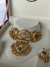 Load image into Gallery viewer, Mastani Kashmiri Set
