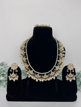 Load image into Gallery viewer, Uncut Kundan Haar
