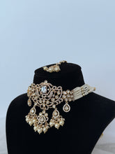 Load image into Gallery viewer, Sophia Tiyani Kundan
