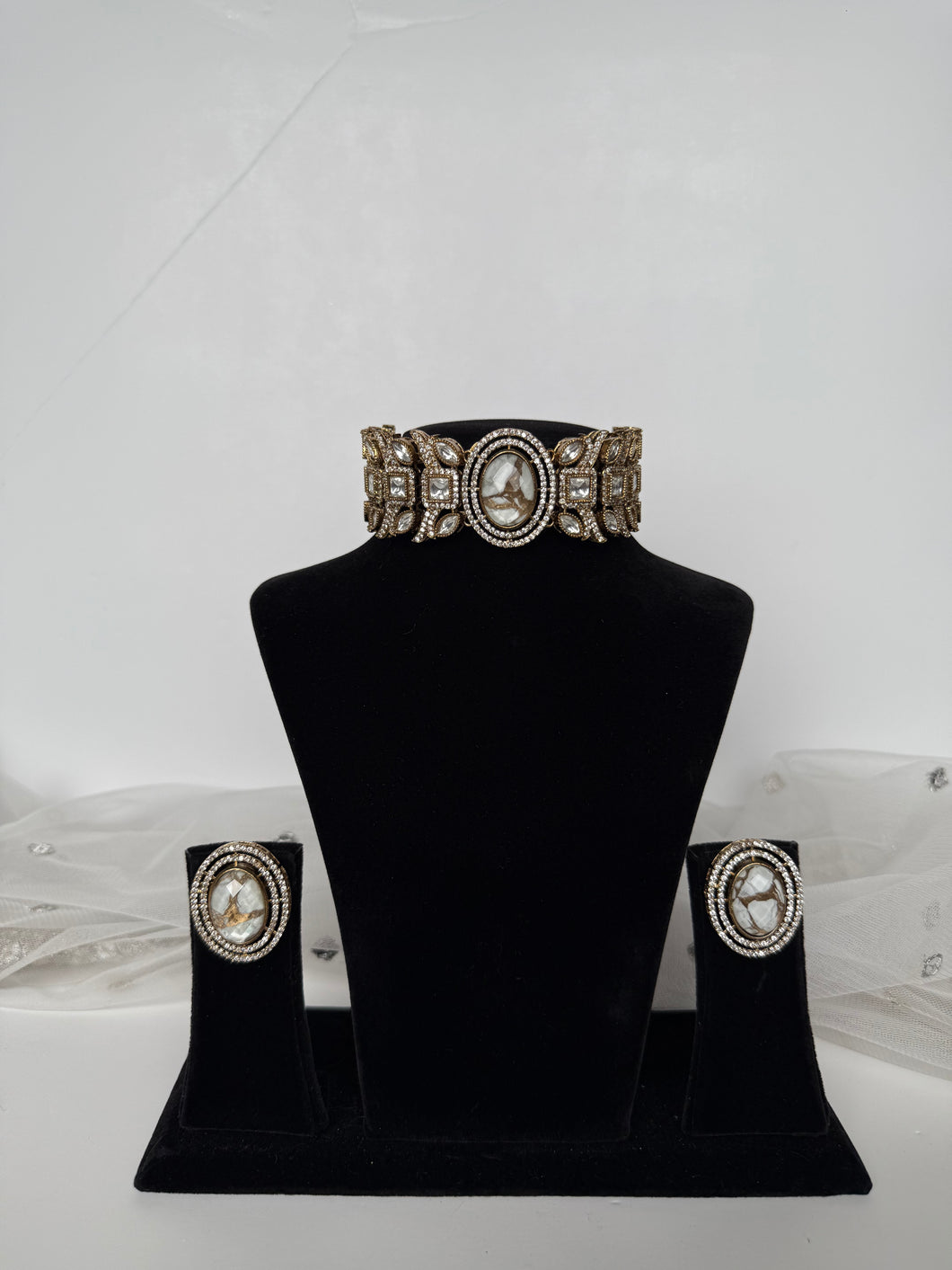 White Marble Choker Set