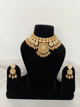 Load image into Gallery viewer, Reetu Antique Set
