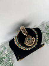 Load image into Gallery viewer, Blue Necklace Set
