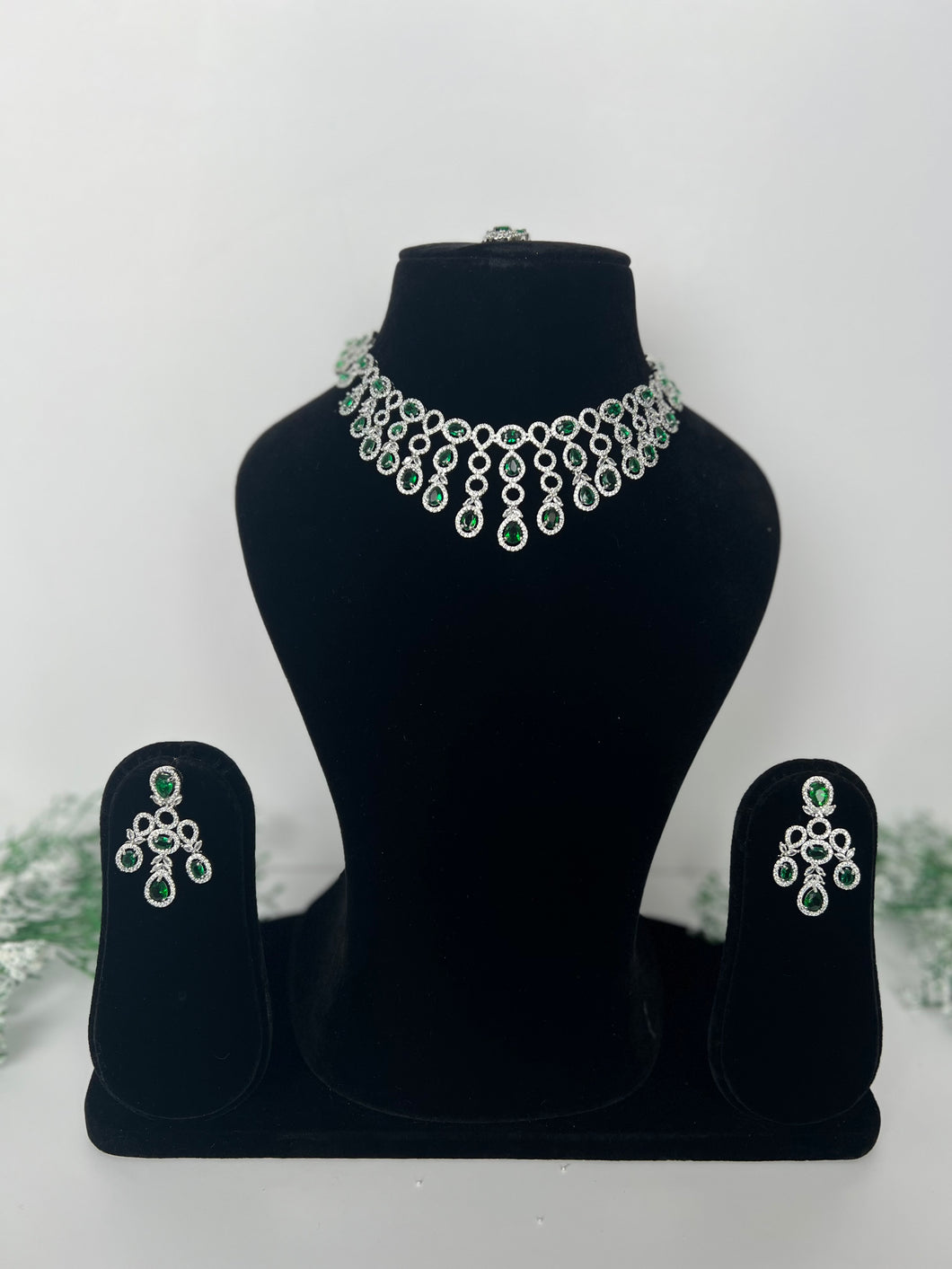 Emerald Diamond Set