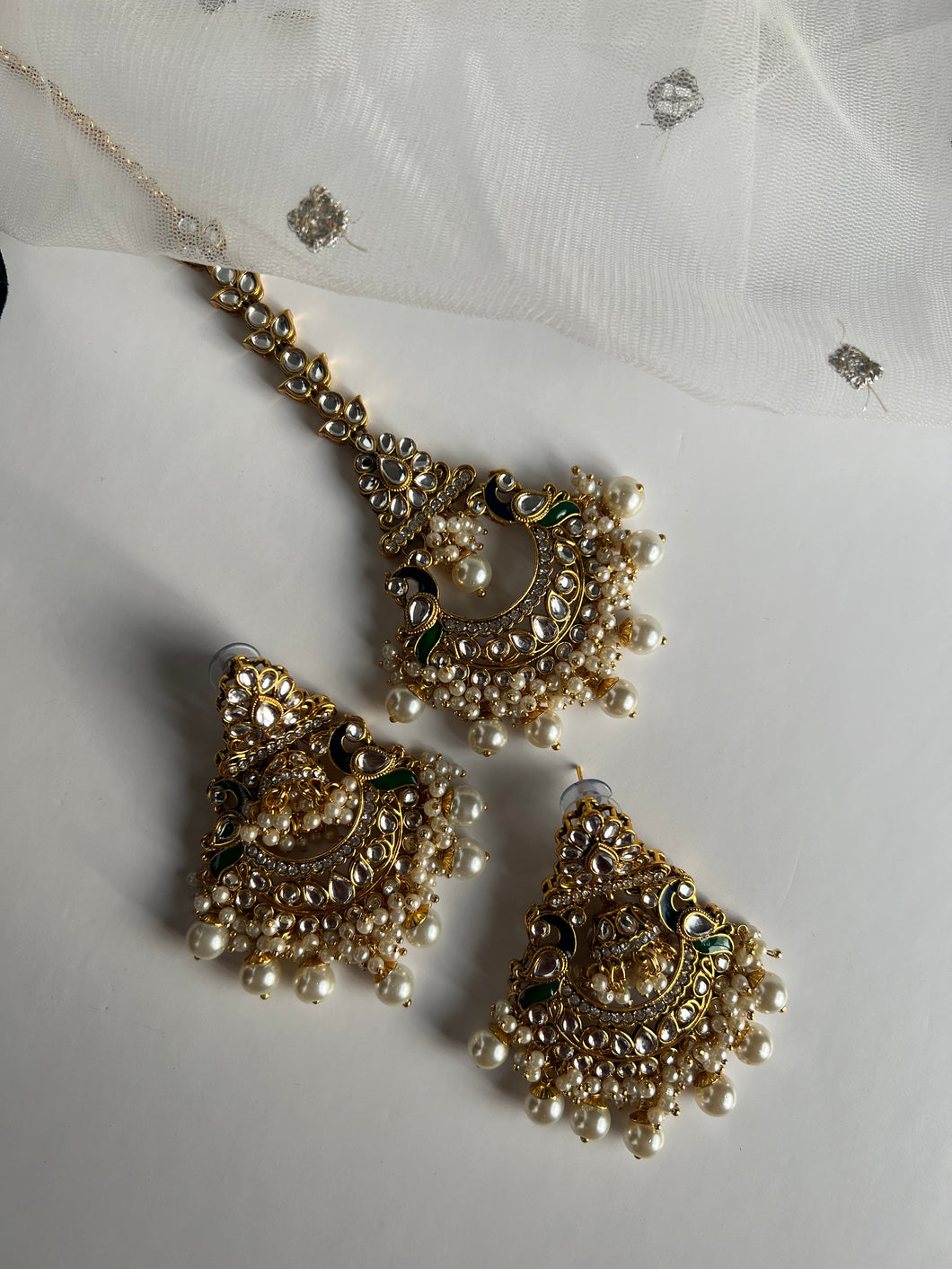 Morni Kundan Earrings Set