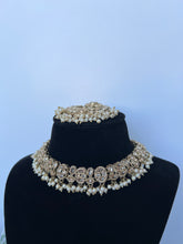 Load image into Gallery viewer, Niki Gold Set
