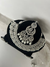 Load image into Gallery viewer, Silver Bridal Set

