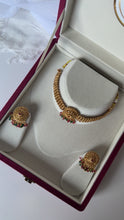 Load image into Gallery viewer, Ruby &amp; Emerald Antique Choker Set
