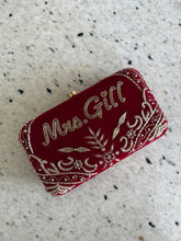 Load image into Gallery viewer, Mrs.Gill Clutch
