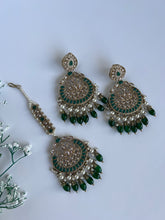 Load image into Gallery viewer, Ekta Earring Tikka Set (4 colours)
