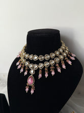 Load image into Gallery viewer, Pink Uncut Kundan Set
