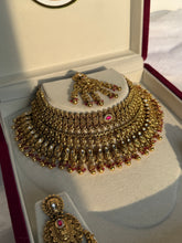 Load image into Gallery viewer, Nav Antique Bridal Set

