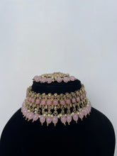 Load image into Gallery viewer, Rasam pink choker
