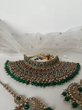 Load image into Gallery viewer, Green Bridal Set
