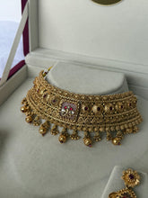 Load image into Gallery viewer, Heritage Antique Pink Set

