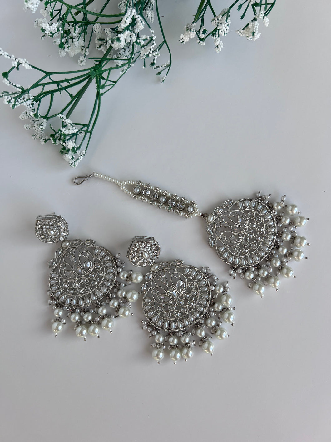 Reet Silver Tikka Set
