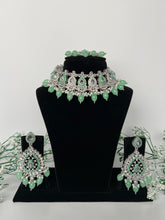 Load image into Gallery viewer, Mint &amp; Silver
