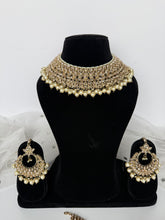 Load image into Gallery viewer, Lovi Bridal Set
