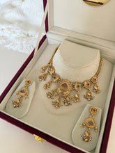 Load image into Gallery viewer, Reema Antique Set (3 Colours)
