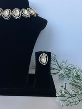 Load image into Gallery viewer, Jassi Uncut Set
