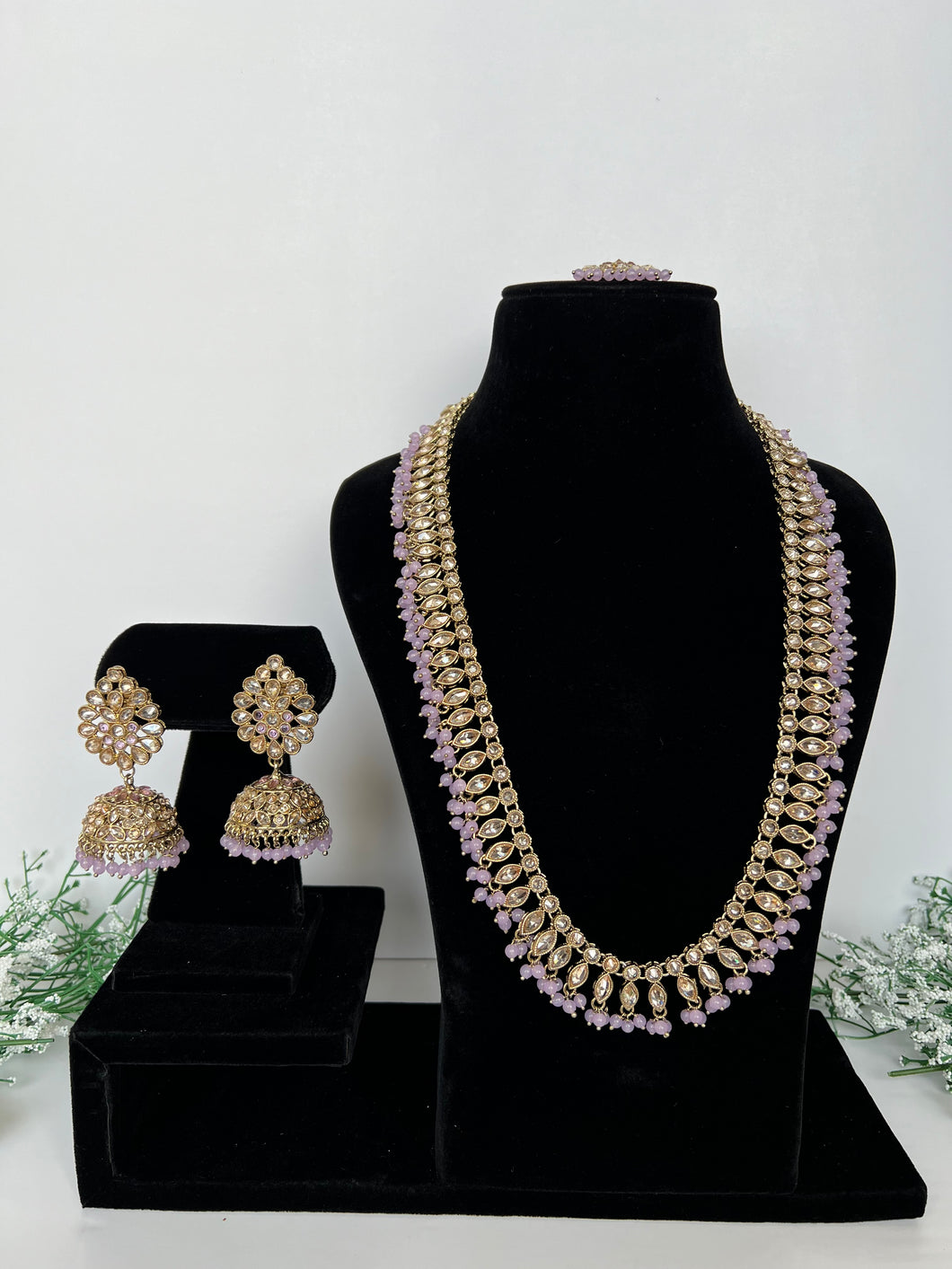 Avneet Mala Set Lilac