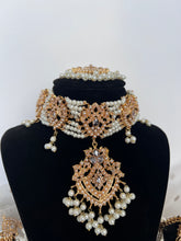 Load image into Gallery viewer, Asma Choker Set
