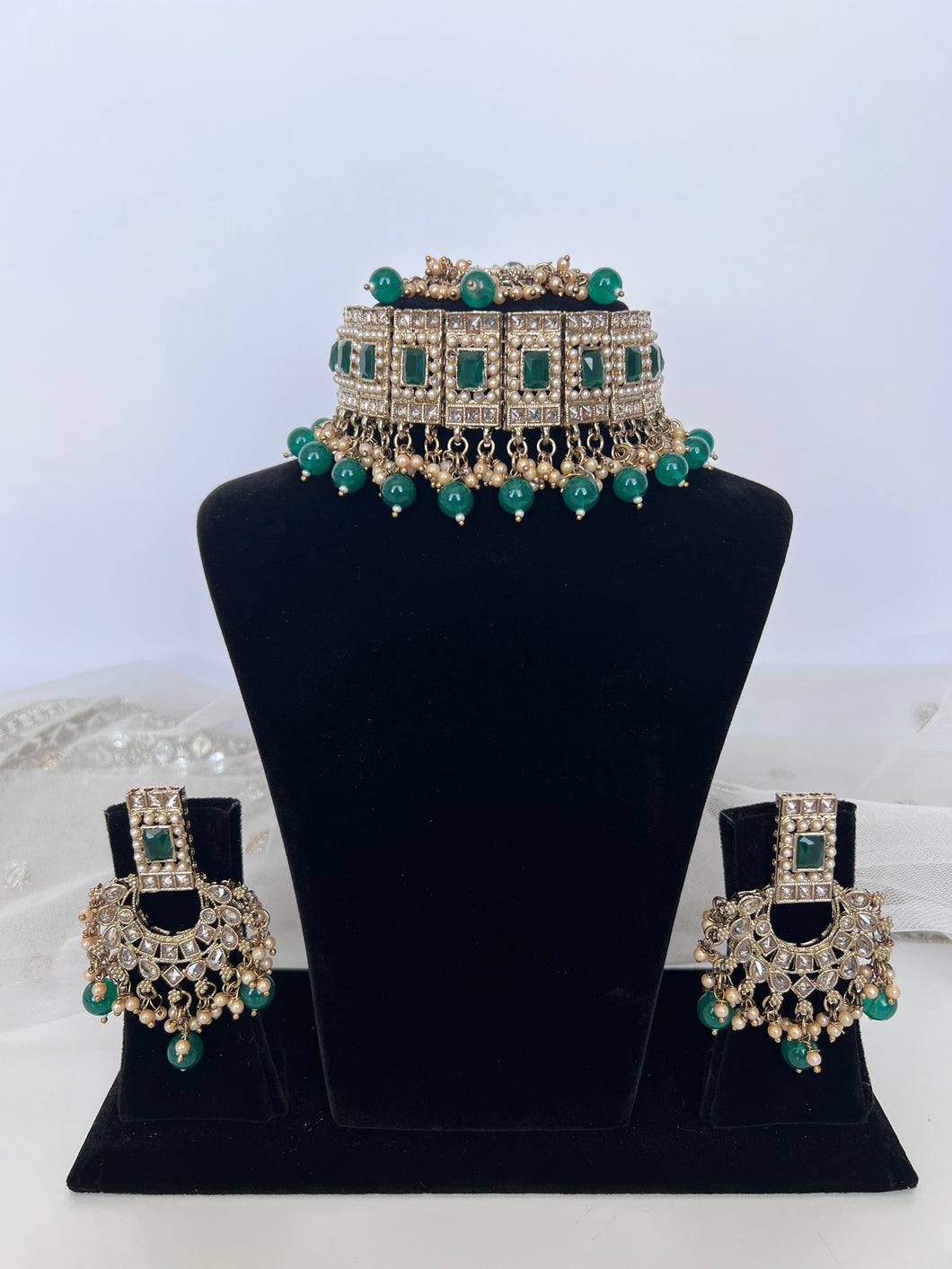 Gurleen Choker Set Green